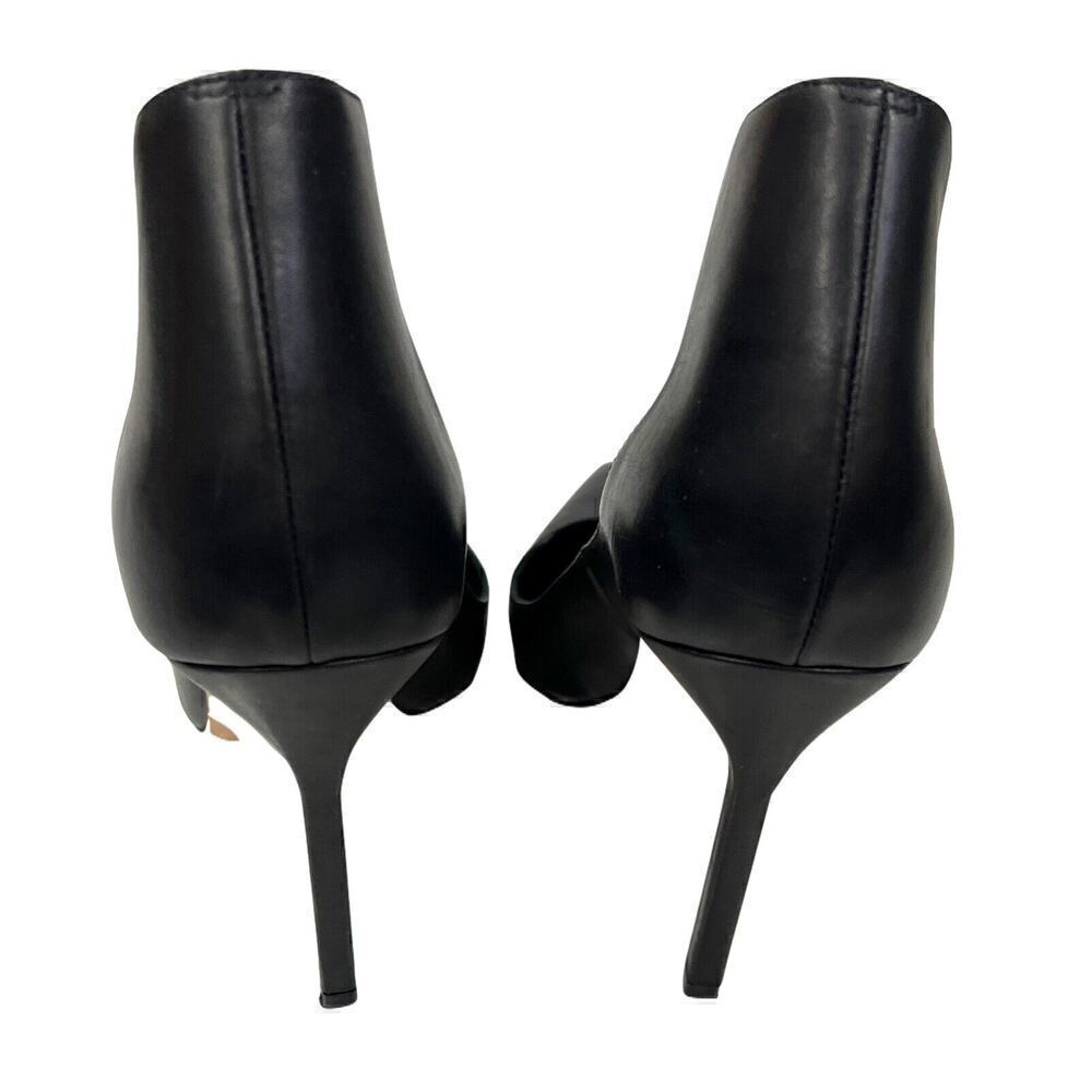 MANOLO BLAHNIK BLACK LEATHER POINTY TOE PUMPS WITH ANKLE STRAP SZ 8.5 EUC - Picture 2 of 5